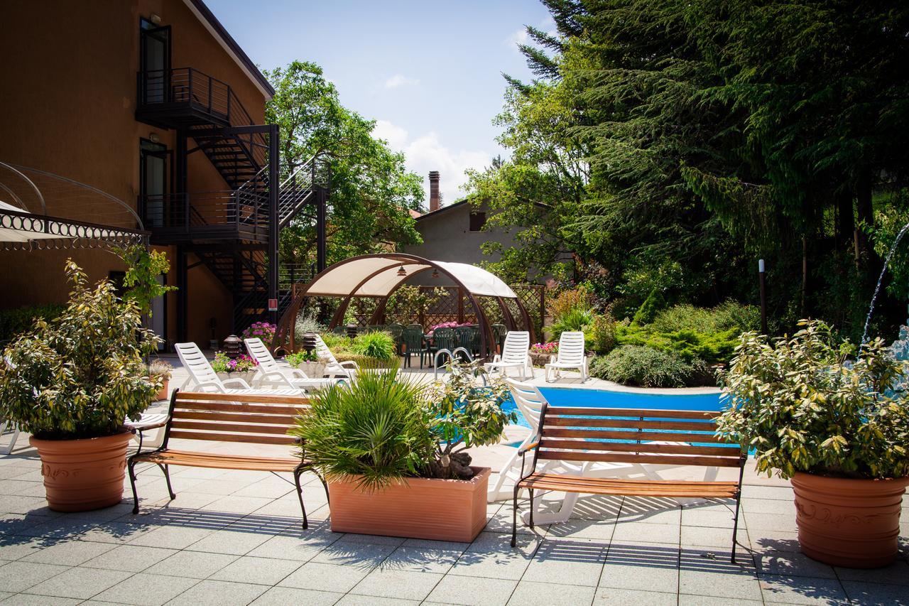 Hotel Ulisse Carpegna Exterior foto
